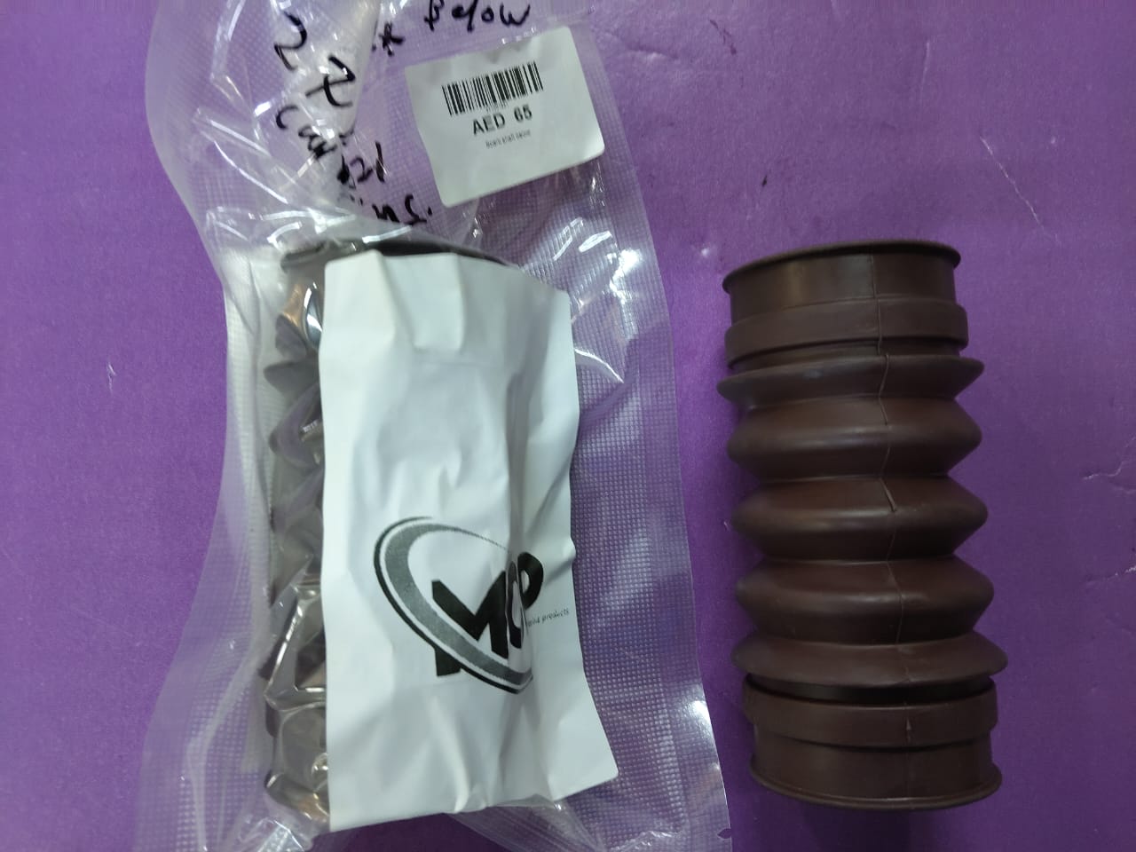 271001921 Spark Below assy