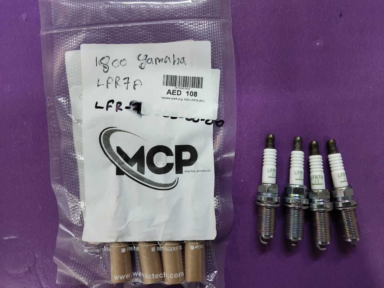 LFR-7A000-00-00 Yamaha spark plug  Kit NGK LFR7A (1Kit=4Pc)